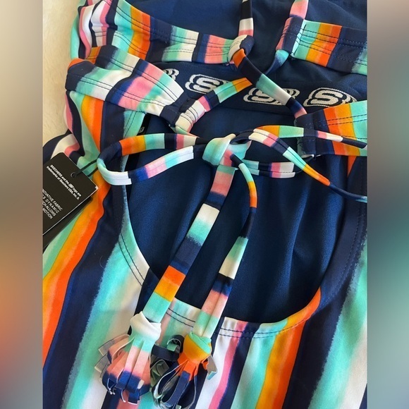 Skechers‎ Striped one piece Swimsuit Sz S - Picture 8 of 10